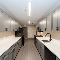 Sharp Leadenhall Apartments in Baltimore, MD - Building Photo