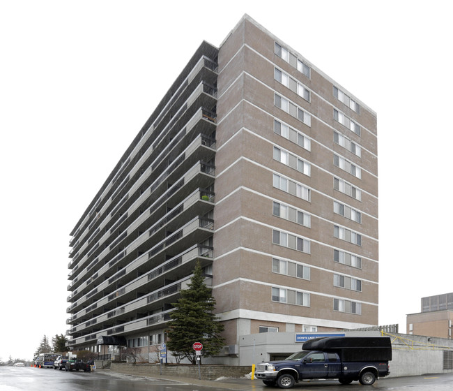 Dow's Lake Towers in Ottawa, ON - Building Photo - Building Photo