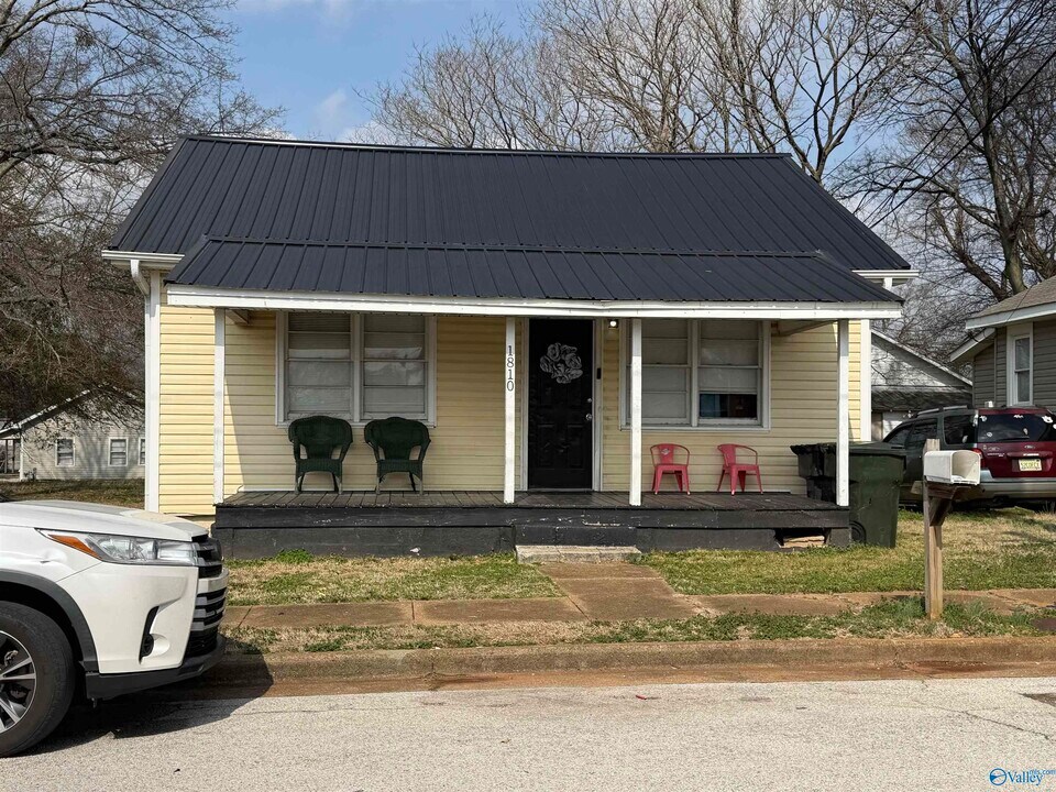 1810 Beech St SE in Decatur, AL - Building Photo