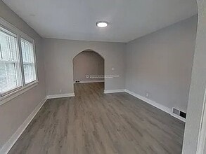 1725 E Donald St in South Bend, IN - Foto de edificio - Building Photo