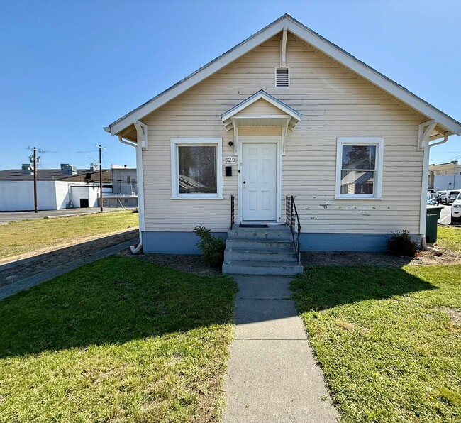 829 7th St in Clarkston, WA - Building Photo - Building Photo