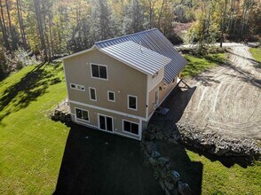 32 New Canada Rd in Danbury, NH - Building Photo - Building Photo