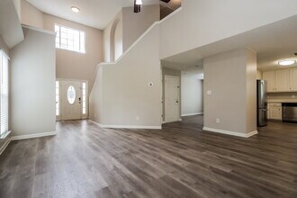 545 Wyntuck Dr in Mcdonough, GA - Foto de edificio - Building Photo