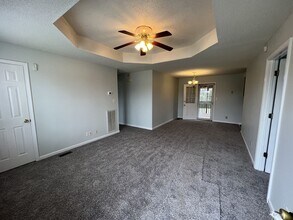 185 Monarch Ln in Clarksville, TN - Building Photo - Building Photo