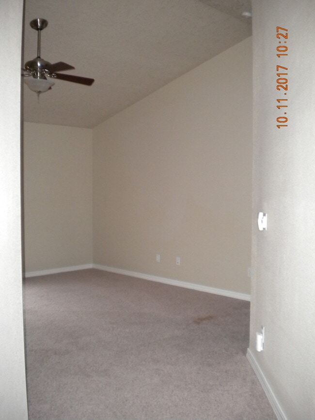 262 Joy St in Lebanon, OR - Building Photo - Building Photo