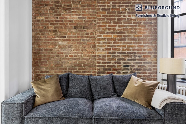 246 Mott St in New York, NY - Building Photo - Building Photo