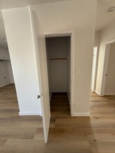 6101 Makee Ave in Los Angeles, CA - Building Photo - Building Photo