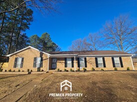 4061 Spring Hollow Dr in Memphis, TN - Building Photo