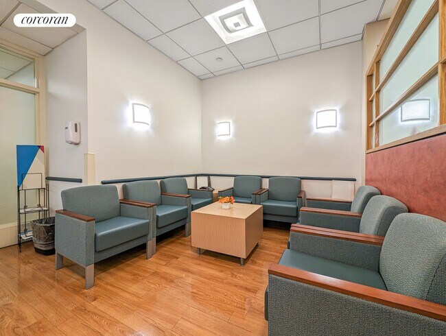 780 8th Ave in New York, NY - Building Photo - Building Photo