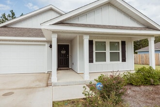 3038 Heritage Plantation Blvd in Laurel Hill, FL - Building Photo - Building Photo