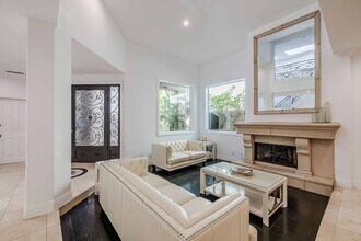 1554 Mathews Ave in Manhattan Beach, CA - Building Photo - Building Photo