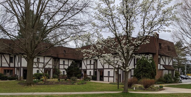 100 Rutgers Ave in Swarthmore, PA - Foto de edificio - Building Photo