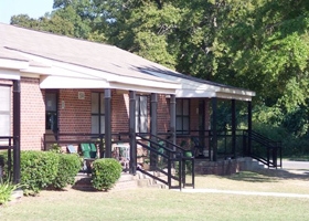 Elizabeth Canty Homes in Columbus, GA - Foto de edificio - Building Photo