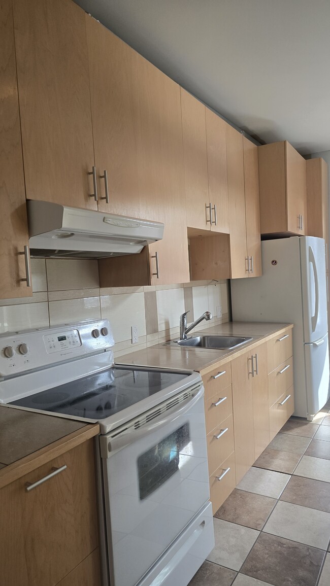 property at 6020 D'aragon Rue