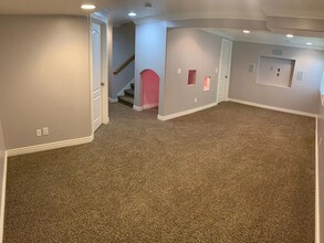 734 S Clearwater Falls Dr in Layton, UT - Building Photo - Building Photo