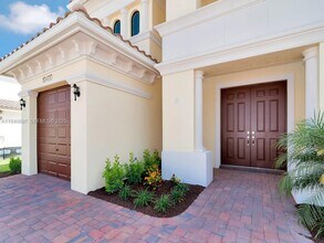 10400 S Barnsley Dr in Parkland, FL - Building Photo - Building Photo