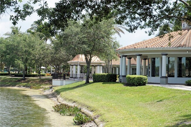 4194 St George Ln in Naples, FL - Building Photo - Building Photo