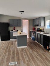 138 Rainbow Dr in Belton, MO - Building Photo - Building Photo