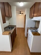 Edgewater East in Milwaukee, WI - Building Photo - Building Photo