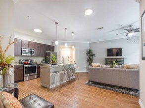 Delray Apartments in Houston, TX - Building Photo - Building Photo