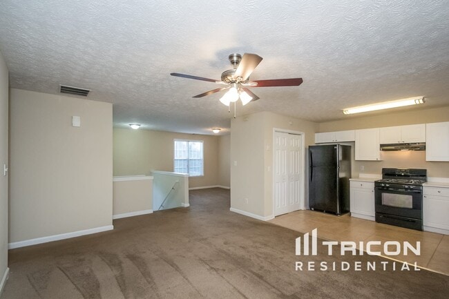 1278 Lynx Ct in Hampton, GA - Foto de edificio - Building Photo