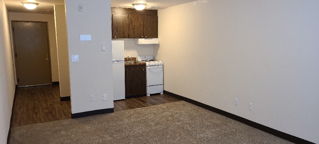 1625 Kent Des Moines Rd in Des Moines, WA - Building Photo - Building Photo