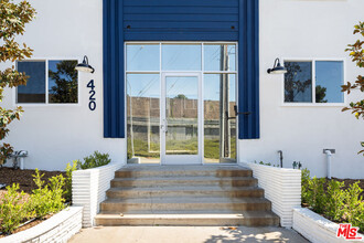 420 S Sepulveda Blvd in Los Angeles, CA - Building Photo - Building Photo