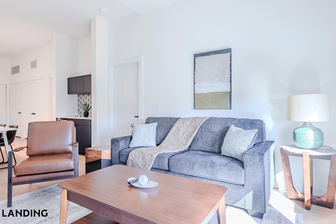 2623 Keene St, Unit 591 in Houston, TX - Building Photo