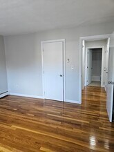 572 Cummins Hwy in Boston, MA - Building Photo - Building Photo