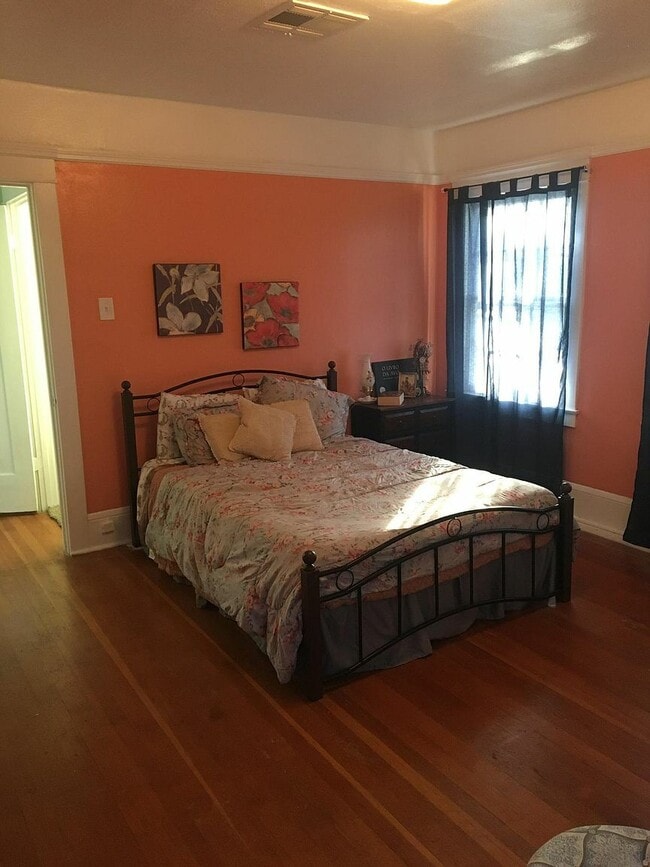 property at 314 De La Mare Ave