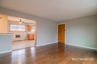 13027 Seeley Ave in Blue Island, IL - Building Photo - Building Photo