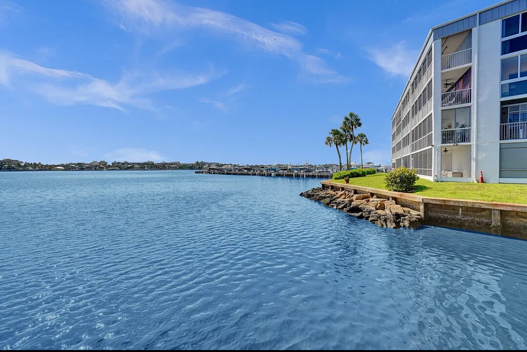896 N Federal Hwy, Unit 530 in Lantana, FL - Foto de edificio