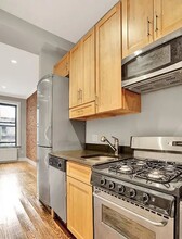 450 W 50th St in New York, NY - Building Photo - Building Photo