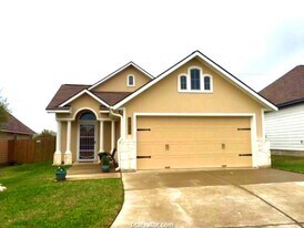 2810 Silver Oak Dr in College Station, TX - Building Photo