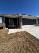 14224 Trickling Wy in Yukon, OK - Building Photo