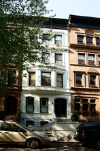 30 W 89th St in New York, NY - Building Photo - Building Photo