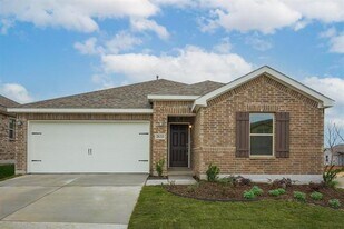 2633 Wheeler Ave in Aubrey, TX - Building Photo