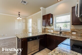 4011 Anton Dr in San Antonio, TX - Building Photo - Building Photo