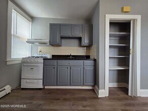 123 1st St in Keyport, NJ - Building Photo - Building Photo