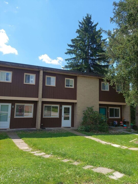 515 PA-356-Unit -2 in Apollo, PA - Foto de edificio