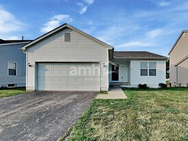 461 Dover Pond Dr in Blacklick, OH - Building Photo