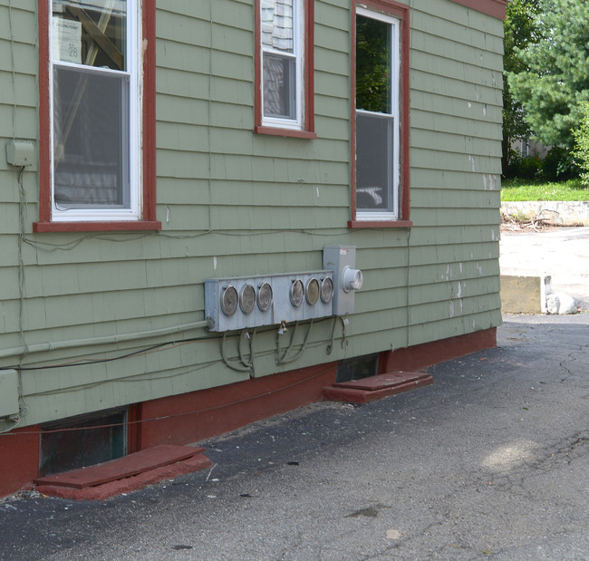 60-62 Ledge St in Providence, RI - Building Photo - Building Photo