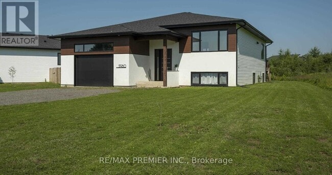 property at 2980 King George's Park Dr