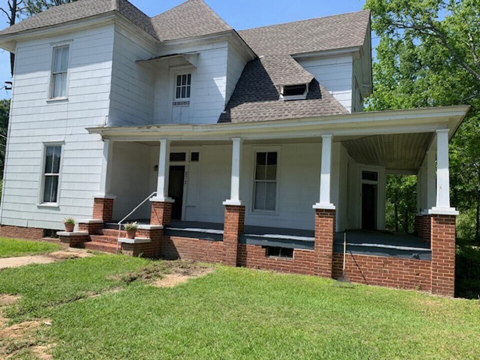 272 S A Graham Blvd in Brundidge, AL - Building Photo