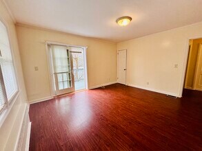 9 Garden Ln in Westport, CT - Building Photo - Building Photo