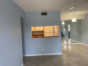 7070 Golf Colony Ct in Greenacres, FL - Building Photo - Building Photo