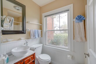 1001 Grandview Dr in Nashville, TN - Building Photo - Building Photo