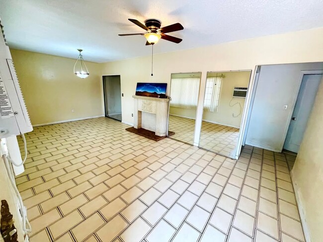 1445 NW 16th Ave in Miami, FL - Building Photo - Building Photo