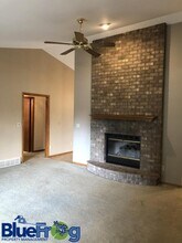 2002 Minnie Ln in Green Bay, WI - Building Photo - Building Photo