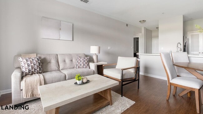 14807 Woodland Hills Dr, Unit 9307